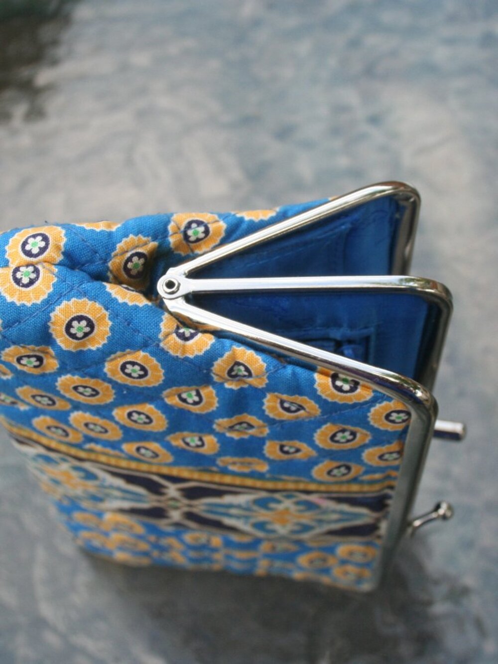 Vera Bradley Blue/Yellow/ Floral Print Double KissLock Closure Wallet - Picture 7 of 7